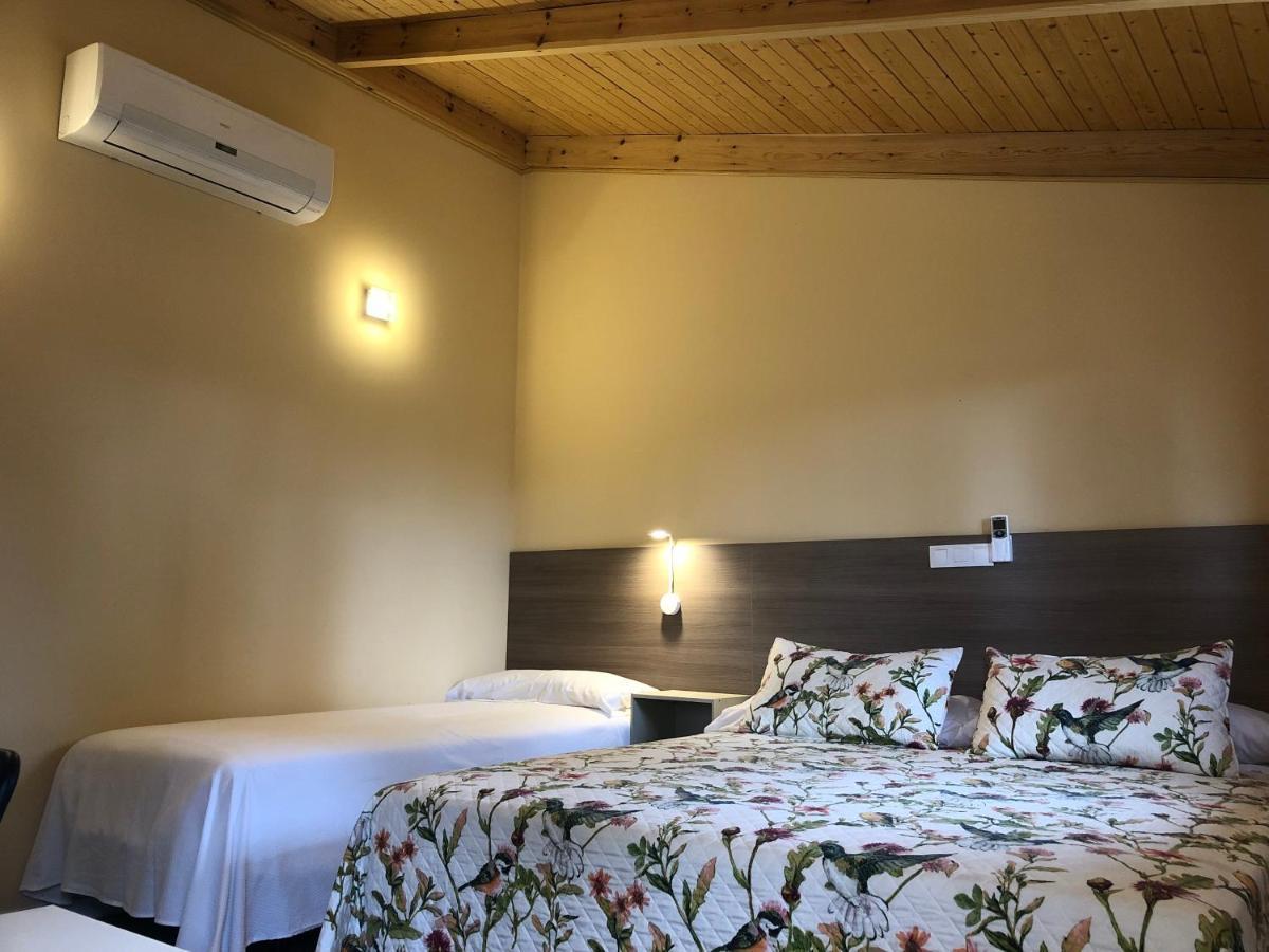 Hostal La Posada De Mari La Cabrera Εξωτερικό φωτογραφία